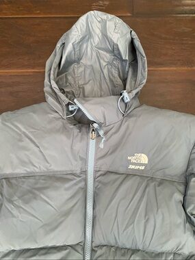 The North Face Skims long sleeve puffer hoodie jacket women’s size S